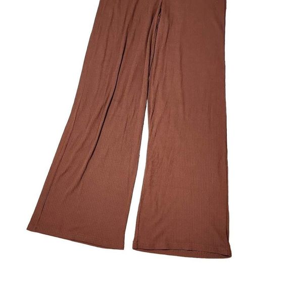 Urban outfitters deep v brown ribbed short sleeve flare leg jumpsuit - Picture 4 of 8